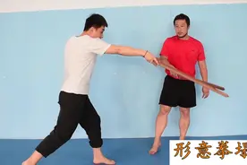 手腕放松能出功？形意拳剑法与塌腕，武术要点忽略没？