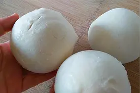 【生活小窍门】2分钟解冻硬邦邦的馒头 松软如刚刚出锅的~视频封面