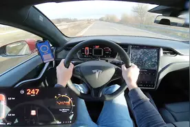 实测2019 特斯拉 MODEL S 100D 最高时速是多少视频封面