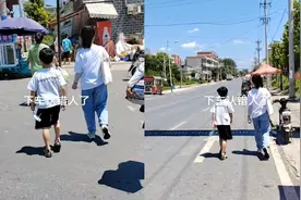 8岁男孩认错妈吓得女孩连走带跑，亲妈跟在后面哭笑不得视频封面