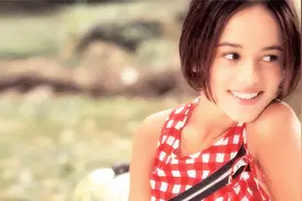 法国天后Alizée经典老歌《J'En Ai Marre》，旋律动人，超好听！