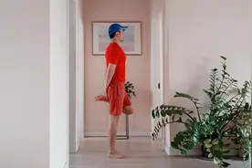 坚持了1个月的“后踢腿”，大肚子没了，瘦的都是内脏脂肪！