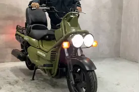 本田经典踏板车250到货，皮实耐用，配CBS，适合代步送外卖视频封面