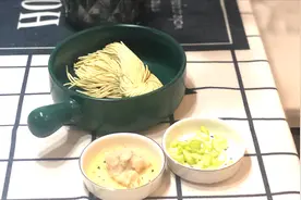 美味酱汤面，煮面调汁五分钟搞定，暖心暖胃简单易学！