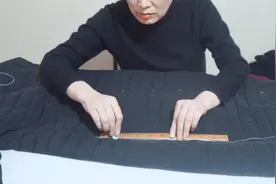棉服肥大？巧手师傅教你改瘦方法，简单易学再也不去裁缝店视频封面