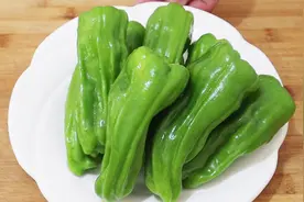 吃了30年青椒，只服这种做法，比大鱼大肉都香，我家一周吃4次