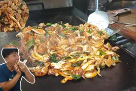 全国人民爱吃的铁板肥肠，39年传统的美食店，看看韩式肥肠料理！视频封面
