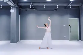 优雅大方的中国舞《逆相思》，古风韵味十足！