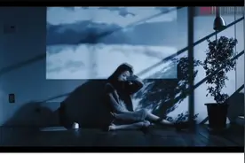 中国女孩英语版翻唱《西海情歌》 外国网友：中国歌曲自带魔力视频封面