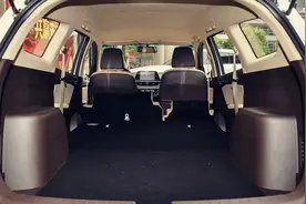 便宜才是硬道理！4万就能买旅行车，空间大得能搬家，油耗才6.1L