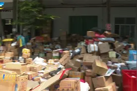 三亚快递行业逐渐恢复  加班加点进行投递