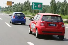 老司机经验：新手开车上路，车速多少更安全一些？