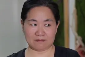 婆婆不经同意就随便翻儿媳东西，儿媳气不打一处来，老公行为解气视频封面