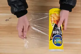 薯片桶别再扔了，里面放上保鲜袋，家人夸好，邻居见了纷纷学起来视频封面