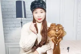 过年参加同学聚会这样扎头发，优雅显气质，让你更有面子视频封面