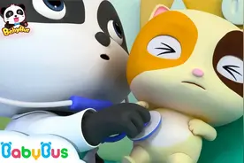 宝贝偷偷吃很多糖果结果肚子疼，奇奇医生给他做检查~