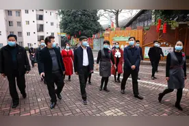 今日头条 | 玉林市委常委、常务副市长丘德奎到大自然幼儿园调研视频封面