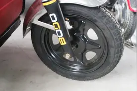 电动车三轮车轮胎一颠一颠的，八成是这3种原因，师傅详细解答视频封面