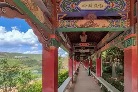 “世界第一长廊”全长约3160米，就在这个离昆明不远的县城视频封面