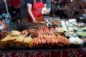 山西运城最热闹的夜市街，一整条街的当地特色美食，你来过这里吗视频封面