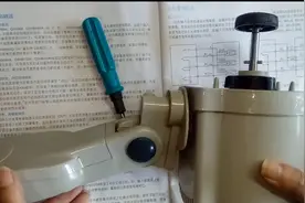 用几分钟拆解二个立式电风扇，清洁加油后就收藏了