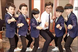 跆拳道：龙拳小子林秋楠与伙伴们胜利时刻照片！
