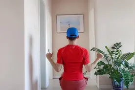 背薄显年轻，1个开背动作，每天5分钟，背部挺拔，脂肪更少