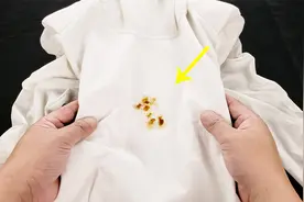 白衣服溅到油渍，不用马上洗，也不会留下一点痕迹，这方法太棒了