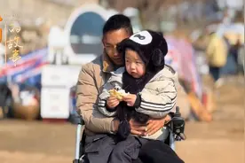 身残志坚的丁转成也是家庭的顶梁柱