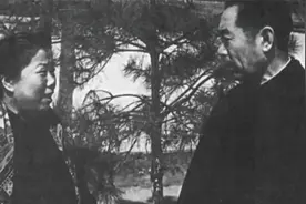 邓颖超21岁时，因为事业打掉了自己的孩子，对丈夫满怀愧疚