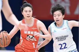 快如闪电！王思雨突破如风 连续砍分行云流水