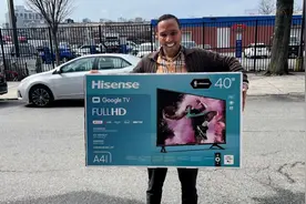 “货架都空了？”关税政策落地前美民众疯狂囤货 中国电视被买光视频封面