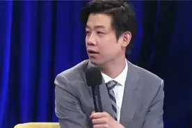 女子离婚后和闺蜜儿子热恋，两人见面就开撕，闺蜜怒骂：厚颜无耻视频封面