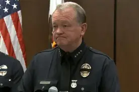 洛杉矶警方批特朗普越级指挥 称若无国民警卫队本可掌控局面视频封面