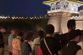 被指区别对待中外游客 湖北襄阳唐城景区发布致歉信视频封面