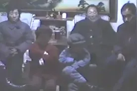 九十年代初普通中国人如何过年？吃饭走亲戚打麻将，年味足乐融融