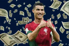 C罗创造吉尼斯世界纪录！2023年度收入最高运动员 狂赚1.36亿美元视频封面