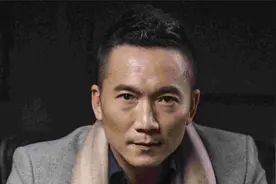 拒绝好莱坞高片酬邀约，不愿给外国人演反派，邹兆龙实力爱国！视频封面