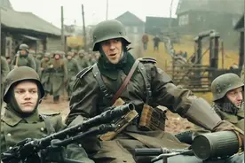 这才叫战争猛片，苏军撤离后德军疯狂屠杀村民，场面惊险刺激！视频封面