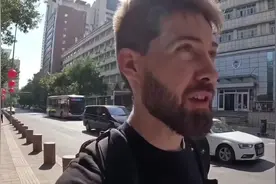 美国博主被中国小朋友一句话整破防视频封面