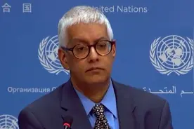 中国记者现场灵魂发问：日本核污染水排海若出问题联合国负责吗？视频封面