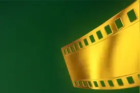 春节不用再去电影院了，在家躺着也能看。