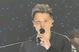 2025年4月27日谢霆锋香港演唱会尾场《因为爱所以爱》超清