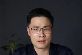 梅姨案最后一个孩子找到了，9个曾经破碎的家庭终于团圆，但是梅姨本人却还没有落网。梅姨，这个臭名昭著的名字，究竟藏身何处？是否还在继续进行着她的罪恶勾当？这些问题像一块巨大的石头，压在每个人心头。  #梅姨案最后一个孩子被找到  #梅姨案  #拐卖儿童事件  #打击拐卖儿童 视频封面