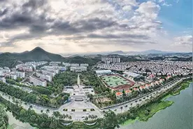 广东理工学院视频封面