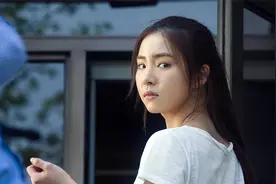 为艺术奉献的五位韩国女星，这五部作品你看过几部？视频封面