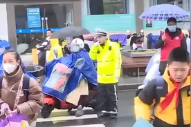 江苏多地紧急通知：中小学（幼儿园）明日调休