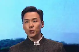 1966年7月16日，毛主席最后一次畅游长江，掀起学习游泳的热潮
