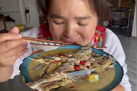 10元一斤野生翘嘴，红烧一下又鲜又美味，刺再多也喜欢