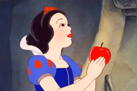 白雪公主吃下继母的毒苹果，变成了睡美人